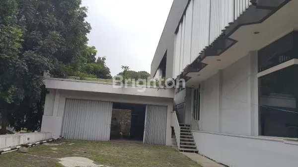 image GEDUNG SUTAMI RAYA BANDUNG (4)