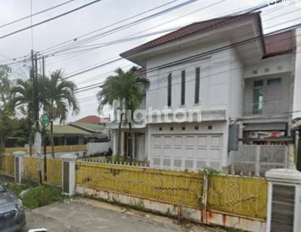 image RUMAH MEGAH TENGAH KOTA JALAN RAMAI (2)