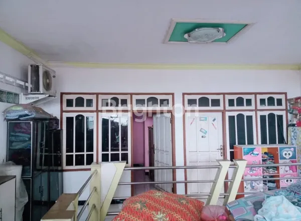 image RUMAH DI JUAL LOKASI STRATEGIS DI PUSAT KOTA DEKAT DENGAN RS ADI HUSADA, PASAR KAPASAN, PASAR TURI, AMPEL, KENJERAN (3)