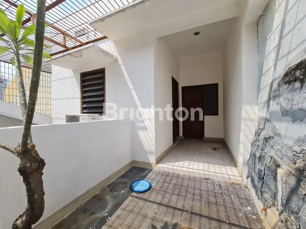 image SIMPANG DARMO PERMAI 2 LANTAI, SIAP HUNI (8)