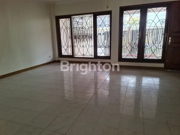 image SIMPANG DARMO PERMAI 2 LANTAI, SIAP HUNI (5)