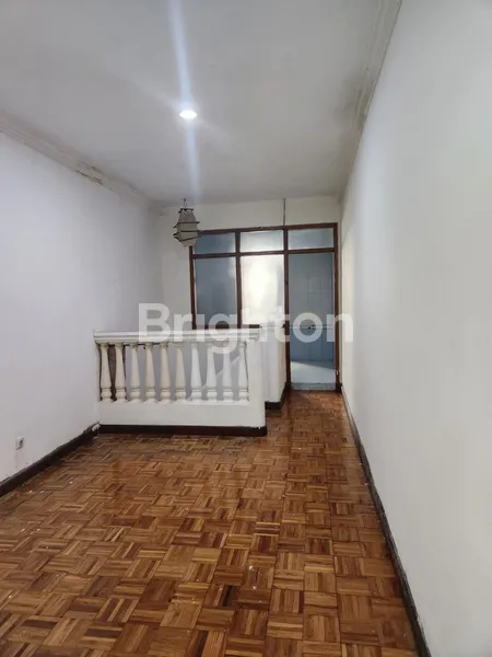 image RUMAH SECOND TERAWAT LOKASI SATELIT INDAH !! (4)