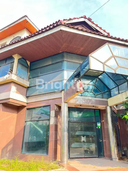 image GEDUNG 1283M² DI JL DANAU SINGKARAK (2)