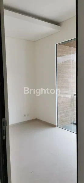 image RUMAH FIRST STONE KONDISI BAGUS SIAP HUNI TANGERANG - BANTEN\N (8)