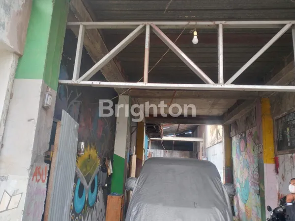 image FOR SALE – TURUN HARGA SPESIAL RUMAH + KOST DENGAN LAHAN LUAS  LOKASI STRATEGIS DI RUNGKUT, SURABAYA (6)