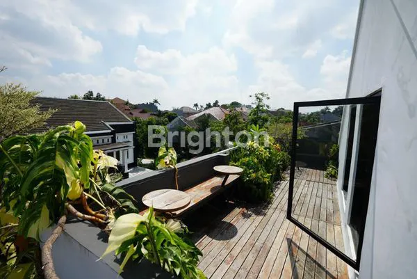 image RUMAH MEWAH FULL FURNISHED DI BAMBU APUS, JAKARTA TIMUR (8)