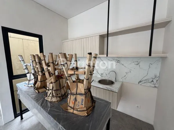 image RUMAH CIAMIK MODERN TABEBUYA BSD CITY - CLUSTER IMPRESAHAUS (7)