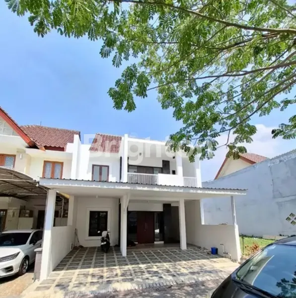 image RUMAH THE GAYUNGSARI (1)