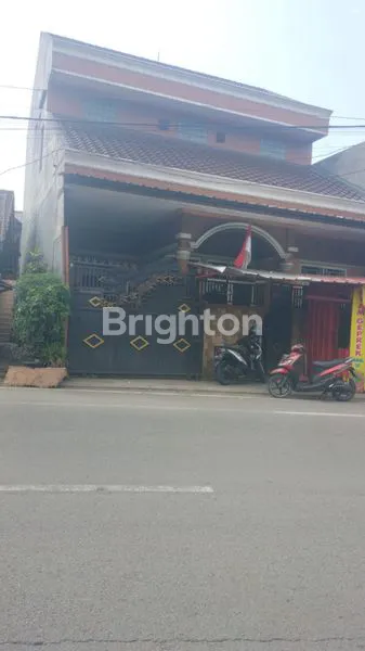 image RUMAH DISEWAKAN 2 LANTAI PINGGIR JALAN BESAR (1)
