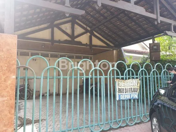 image RUMAH KLASIK MEWAH SIAP HUNI, HOEK / HOOK, DARMO PERMAI TIMUR. (2)