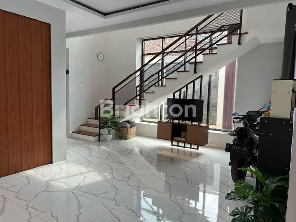 image RUMAH SERASA VILLA DI DAERAH CIPANAS PUNCAK (7)