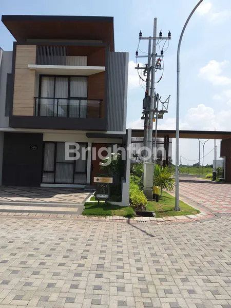 image RUMAH MINIMALIS MODERN 2 LANTAI LOKASI SURABAYA SELATAN. (1)