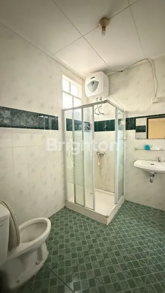 image RUMAH CANTIK FURNISHED DI DENHAAG BALIKPAPAN (5)