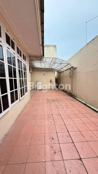 image RUMAH CANTIK FURNISHED DI DENHAAG BALIKPAPAN (8)