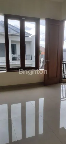 image RUMAH 2 LANTAI ASRI DI WR SUPRATMAN (4)