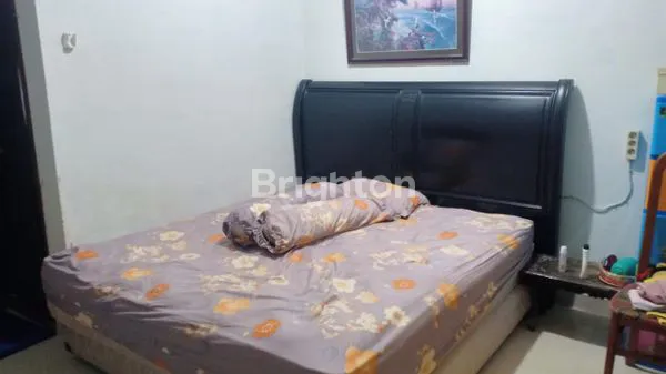 image RUMAH BESAR DI POJOK + KOST (1)