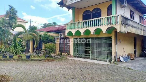 image RUMAH BESAR DI POJOK + KOST (8)