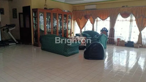 image RUMAH BESAR DI POJOK + KOST (6)