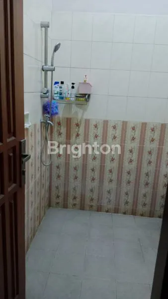 image RUMAH BERSIH ASRI DAN LUAS (5)