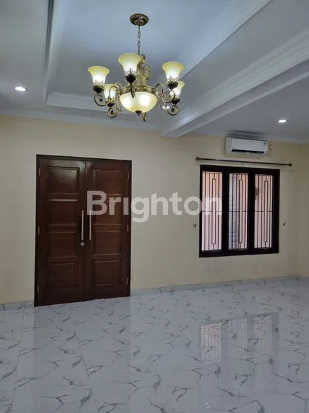 image DISEWAKAN RUMAH 2 LANTAI  (4)