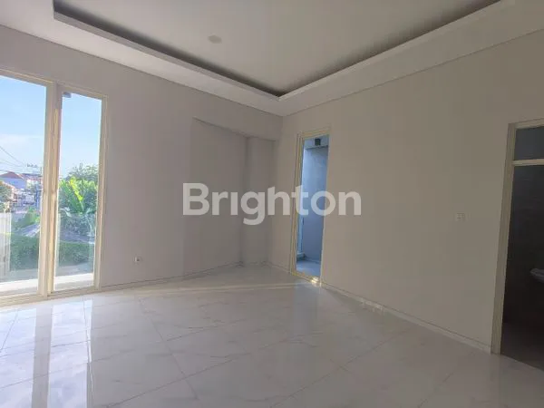 image RUMAH MODERN MINIMALIS MANYAR TIRTOYOSO UTARA (6)