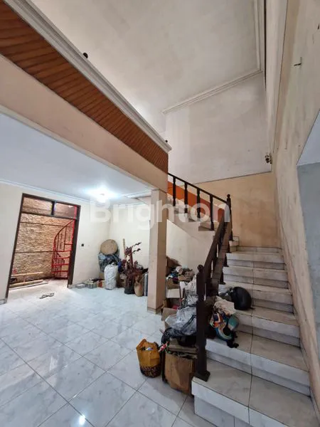 image RUMAH DIJUAL STRATEGIS BISA UNTUK USAHA DNA KANTOR PINGGIR JALAN (8)