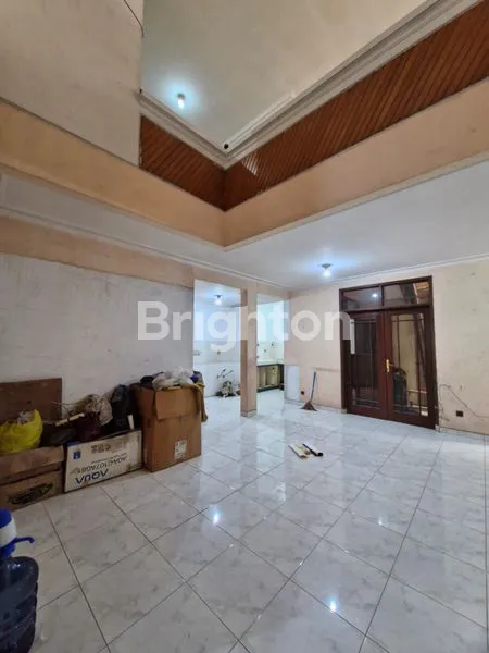 image RUMAH DIJUAL STRATEGIS BISA UNTUK USAHA DNA KANTOR PINGGIR JALAN (7)