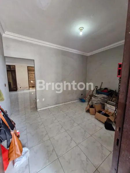 image RUMAH DIJUAL STRATEGIS BISA UNTUK USAHA DNA KANTOR PINGGIR JALAN (3)