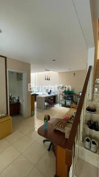 image RUMAH 2 LANTAI BSD SIAP HUNI (7)