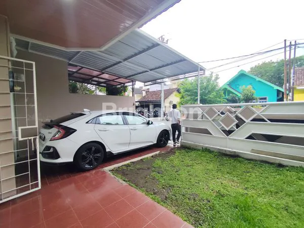 image RUMAH MEWAH 2 LANTAI SELANGKAH DARI PAKUWON MALL JOGJA (2)