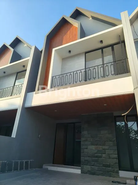 image RUMAH 2 LANTAI DI MANYAR TIRTOYOSO UTARA (1)