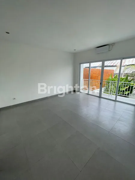 image VILLA MEWAH MUNGGU 3KT KOLAM RENANG (4)