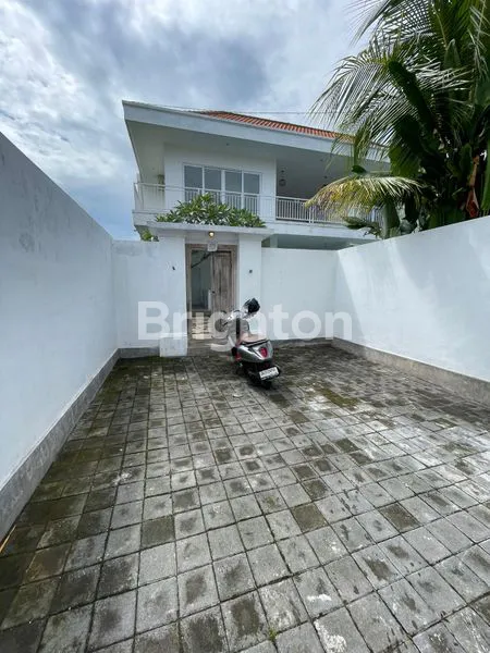 VILLA MEWAH MUNGGU 3KT KOLAM RENANG