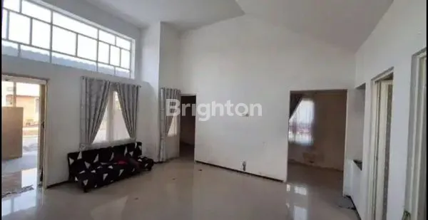 image RUMAH SURYA GARDEN SEMI FURNISH  (1)