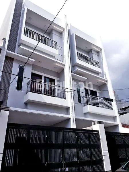image RUMAH  CIDENG  DEKAT  ROXY (1)