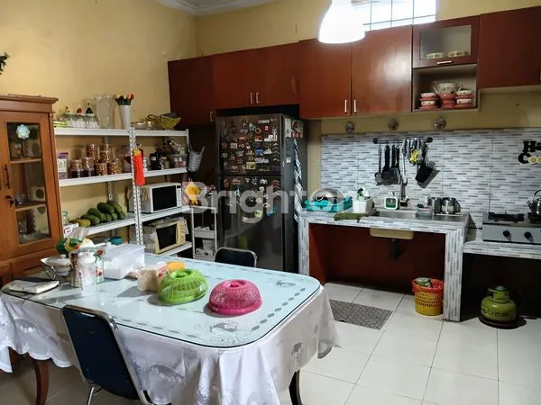 image DIJUAL RUMAH LOKASI STRATEGIS SIAP HUNI (4)