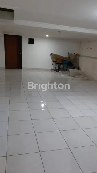 image RUMAH DURI KEPA KEBON JERUK JAKARTA BARAT (3)