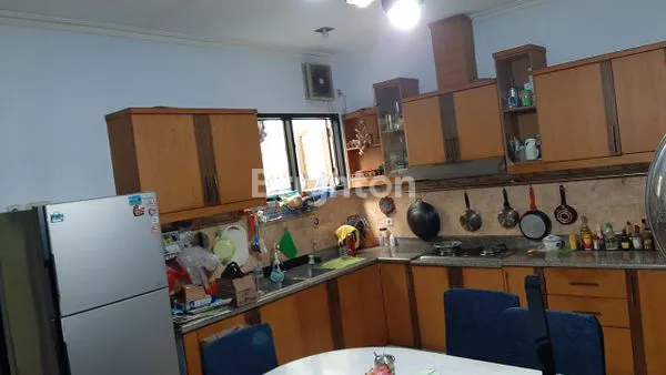 image RUMAH DURI KEPA KEBON JERUK JAKARTA BARAT (6)