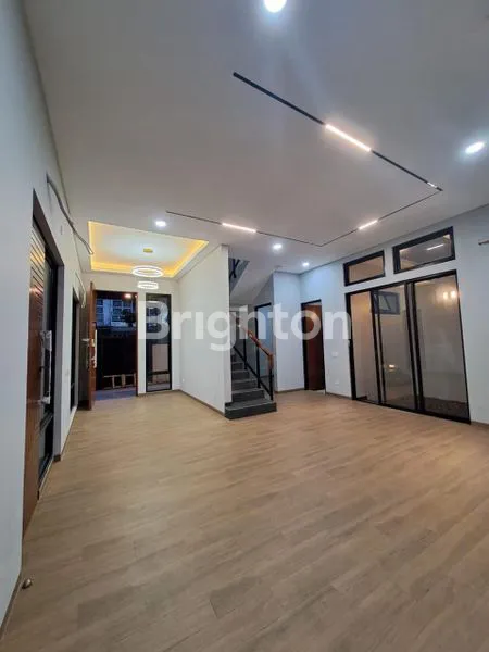 image GRIYA LOKA BSD, 2 LANTAI SEMI-FURNISHED (8)
