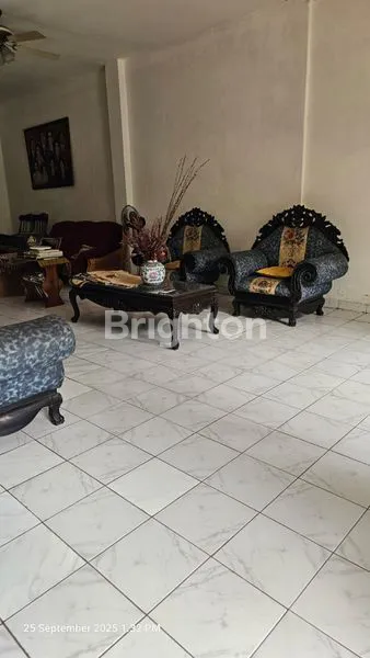 image RUMAH STRATEGIS DI SENOPATI DEKAT SCBD, MRT SUDIRMAN, SEKOLAH TARAKANITA & AL - AZHAR PUSAT (2)