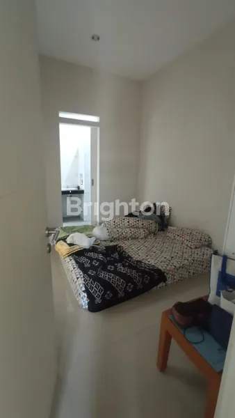 image HUNIAN MODERN MINIMALIS ROW JALAN 12 METER ONE GATE SYSTEM (4)