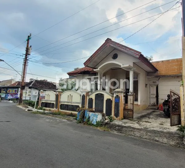 image RUMAH SIAP HUNI SHM LUAS 276 MTR²,JL TIRTOYOSO BUGANGAN (1)