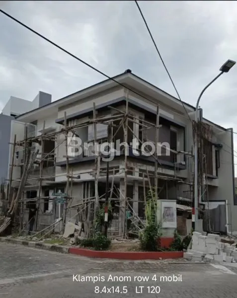 image RUMAH HOOK 2 LANTAI DI KLAMPIS ANOM (2)