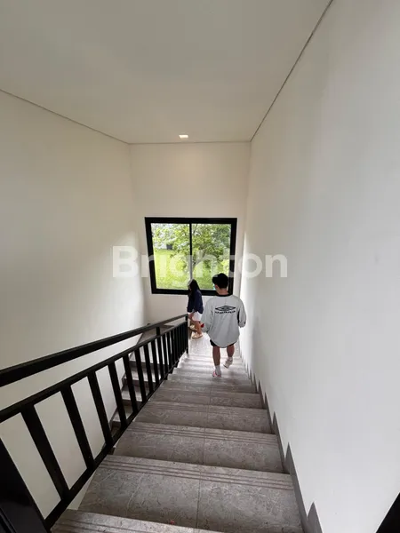 image DIJUAL RUMAH CANTIK MEWAH BAGUSSS DI PRESTIGIA EMINENT BSD (5)