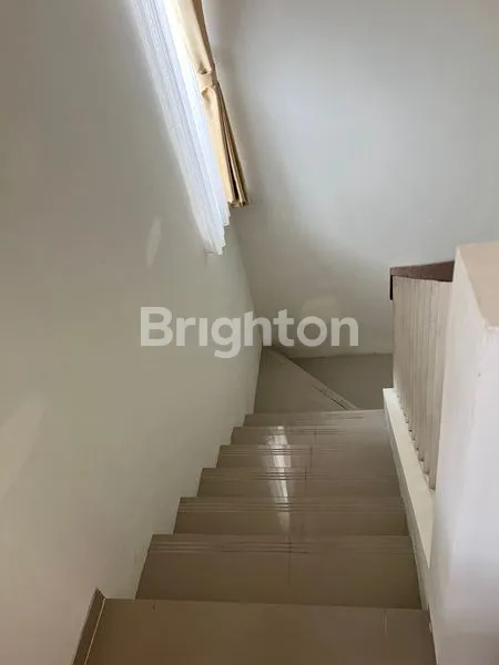 image RUMAH HOOK 2 LANTAI DI MELIA GARDEN (7)