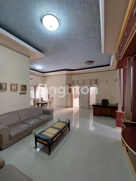 image RUMAH TERAWAT SIAP HUNI GALAXY BUMI PERMAI ARAYA TAHAP 1, SURABAYA TIMUR. DEKAT RAYA KERTAJAYA INDAH - MERR DHARMAHUSADA - GALAXY MALL - ARIEF RAHMAN HAKIM - MANYAR KERTOARJO - PAKUWON CITY - KAMPUS ITS - KAMPUS HANG TUAH - KEPUTIH, DLL. (7)