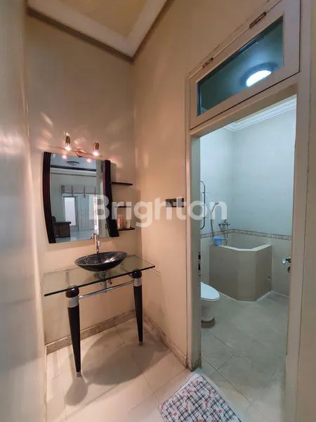 image RUMAH TERAWAT SIAP HUNI GALAXY BUMI PERMAI ARAYA TAHAP 1, SURABAYA TIMUR. DEKAT RAYA KERTAJAYA INDAH - MERR DHARMAHUSADA - GALAXY MALL - ARIEF RAHMAN HAKIM - MANYAR KERTOARJO - PAKUWON CITY - KAMPUS ITS - KAMPUS HANG TUAH - KEPUTIH, DLL. (5)