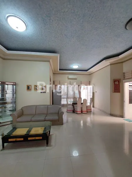 image RUMAH TERAWAT SIAP HUNI GALAXY BUMI PERMAI ARAYA TAHAP 1, SURABAYA TIMUR. DEKAT RAYA KERTAJAYA INDAH - MERR DHARMAHUSADA - GALAXY MALL - ARIEF RAHMAN HAKIM - MANYAR KERTOARJO - PAKUWON CITY - KAMPUS ITS - KAMPUS HANG TUAH - KEPUTIH, DLL. (4)