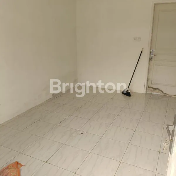 image HUNIAN STRATEGIS DI JL DAMANHURI, LT 140M² (3)