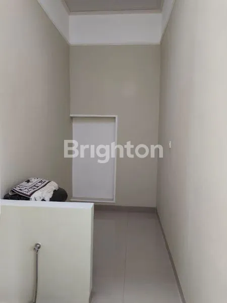 image JUAL RUMAH CANTIK DI LOKASI STRATEGIS (5)